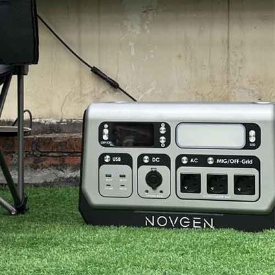 발코니 휴대용 태양 에너지 저장 발전소 2048WH 2200W 무료 설치